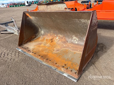 Volvo 102 in Q/C Wheel Loader Bucket