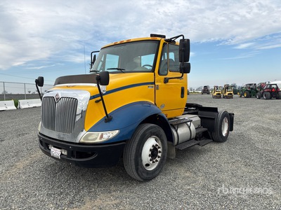 2012 International 8600 SBA 4x2 S/A Day Cab Truck Tractor