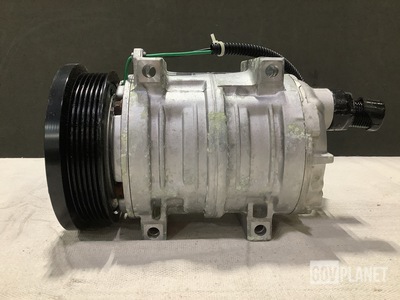 (4) Oshkosh 4199811 Refrigeration Compressors