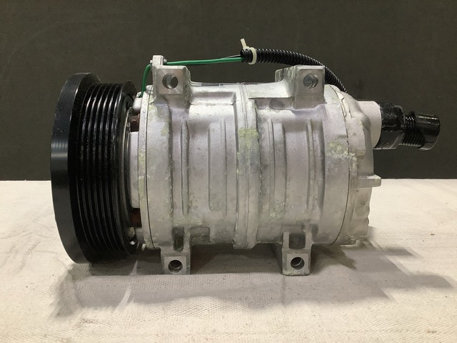 (4) Oshkosh 4199811 Refrigeration Compressors