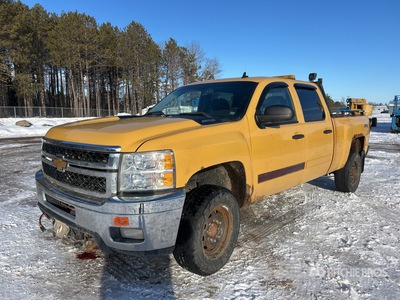 2013 Chevrolet Silverado 2500 HD 4x4 Crew Cab Pickup