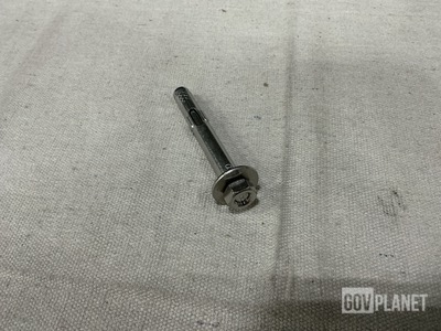 (2,077) Concrete Anchors