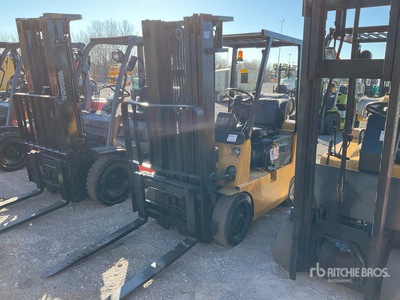 Cat GC25 Cushion Tire Wózek widłowy