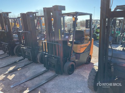 Daewoo GC20C 3100 lb Cushion Tire Chariot Élévateur