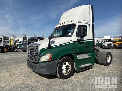 2017 Freightliner Cascadia 125 4x2 S/A Day Cab Truck Tractor
