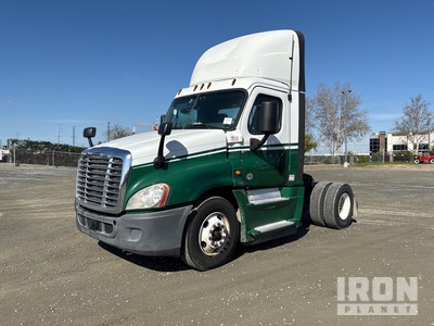 2018 Freightliner Cascadia 125 4x2 S/A Day Cab Truck Tractor