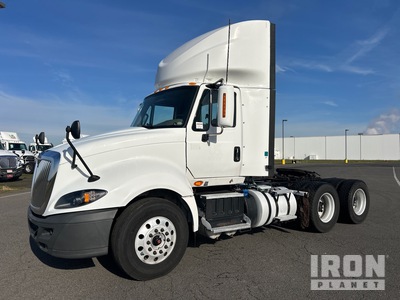 2016 International LF687 6x4 تراكتور شاحنة نهارية (ثنائية المحور)