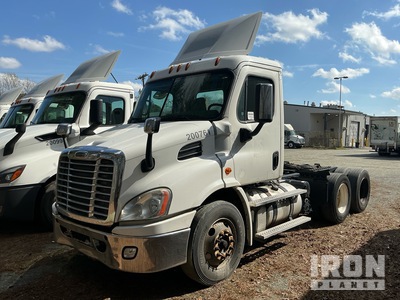 2017 Freightliner CA113 6x4 Tracteur routier couchette