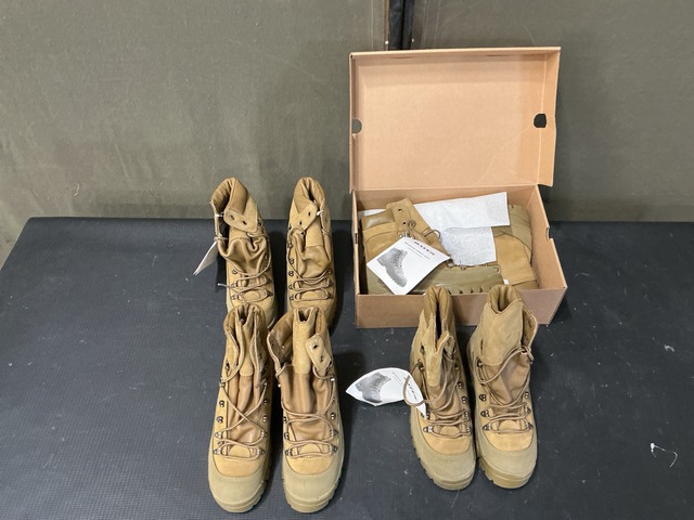 (26) Pairs of Women&rsquo;s Boots