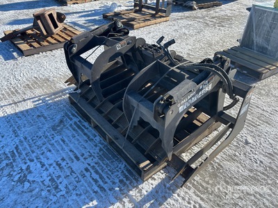 2020 Paladin 72 in グラップル