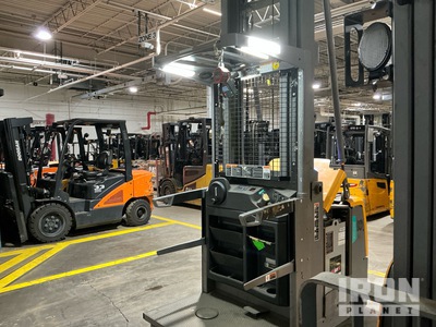 2017 Jungheinrich EKS314 3000 lb Recogedor de pedidos