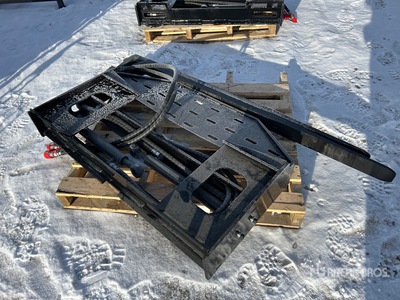 2026 GIYI GY-SF60 60 in Skid Steer Forks (Unused)