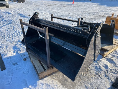 2026 GIYI GY-KH72F 71 in Q/C Multi-Purpose Skid Steer Bucket (Unused)