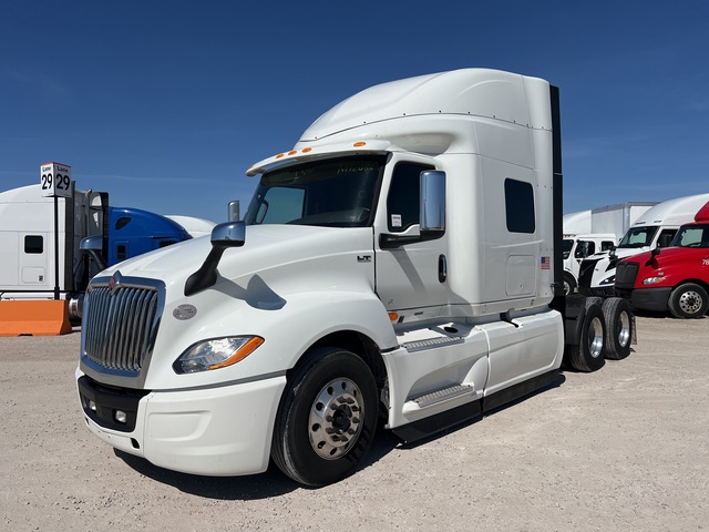 2021 International LT625 6x4 T/A Sleeper Truck Tractor 2021 International LT625 6x4 T/A Sleeper Truck Tractor