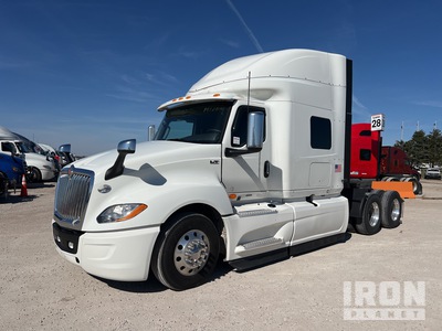 2021 International LT625 6x4 Tracteur routier couchette