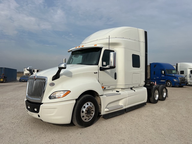 2021 International LT625 6x4 T/A Sleeper Truck Tractor 2021 International LT625 6x4 T/A Sleeper Truck Tractor