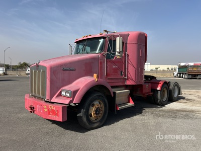 2007 Kenworth T800 6x4 T/A Sleeper Truck Tractor