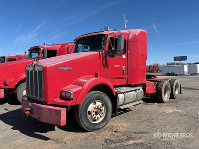 2008 Kenworth T800 6x4 Tracteur routier couchette (Inoperable)