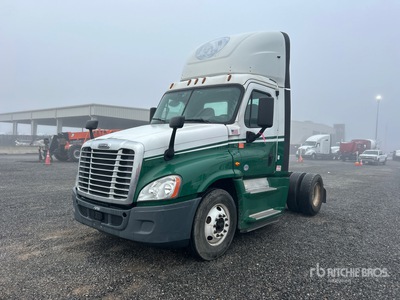 2018 Freightliner Cascadia 125 4x2 S/A Day Cab Truck Tractor