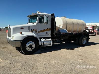 1998 Peterbilt 330 4x2 Water Truck