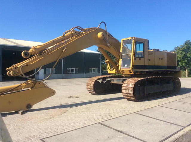 1989 Cat 245B Track Excavator