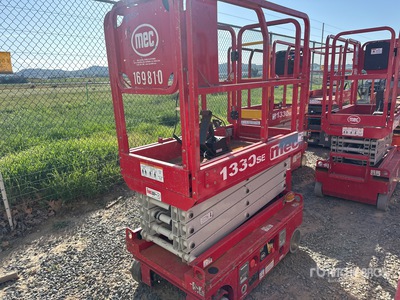2018 MEC 1330SE Electric Scissor Lift