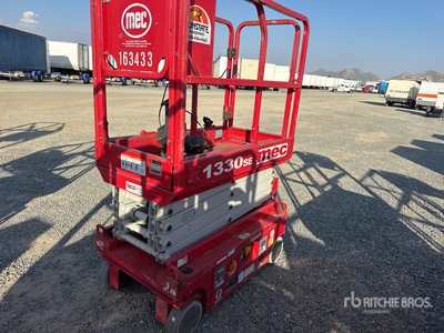 2017 MEC 1330SE Electric Scissor Lift