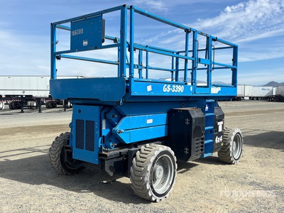 2017 Genie GS3390 4x4 Dual Fuel Scissor Lift