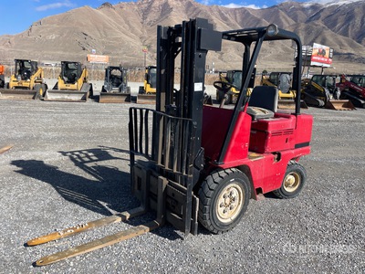 Cat V50C 5000 lb Pneumatic Tire Forklift (Inoperable)