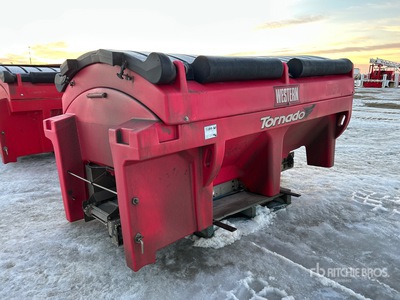Western Tornado Salzstreuer - Fits Truck