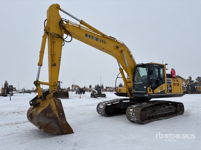 2013 Komatsu PC210LC-10 Tracked Excavator