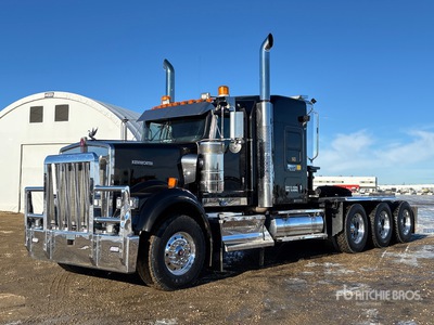 2015 Kenworth W900 8x6 Tri/A Sleeper Truck Tractor