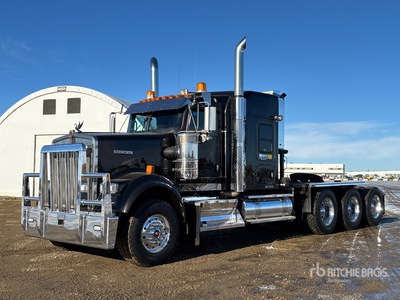 2015 Kenworth W900 8x6 Tri/A Sleeper Truck Tractor