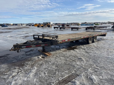 2015 PJ Trailers 24 ft T/A Flatbed Trailer