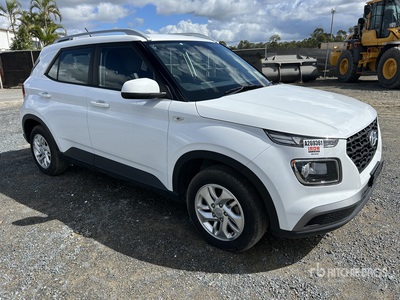 2022 Hyundai Venue 2WD SUV