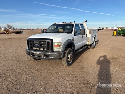 2008 Ford F-450 XL Super Duty 4x4 Crew Cab Autocarro di servizio
