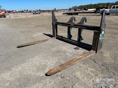 Cat 72 in Q/C Wheel Loader Forks - Fits Cat 938M