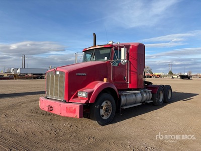 2011 Kenworth T800B 6x4 تراكتور شاحنة كابينة النوم (ثنائية المحور)