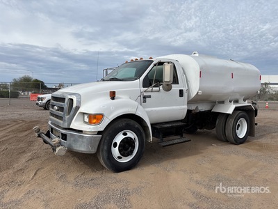 2006 Ford F-650 XL 2000 gal 4x2 Water Truck