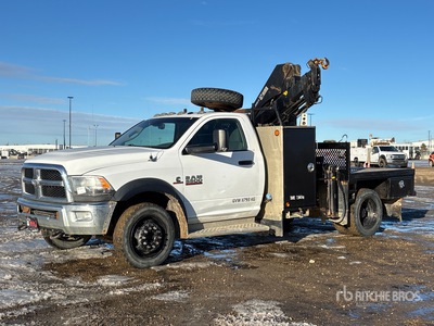 2015 Hiab 077 BS 3 CLX 3350 kg Knuckle Boom on 2014 Ram 5500 4x4 Crane Truck