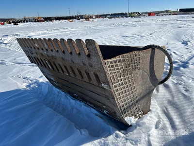 Craig 64 in Q/C Hydraulic Tilting Excavator Bucket - Fits John Deere 210