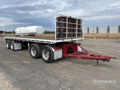 2000 ITT 7.7 m Quad Dog Flatbed Trailer