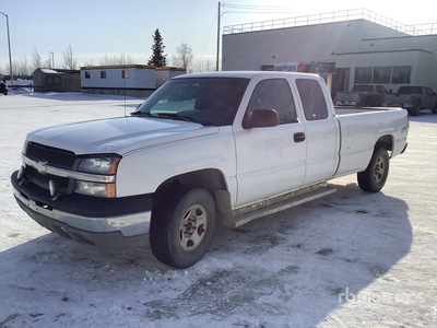 2003 Chevrolet Silverado 1500 4x4 Extended Cab Pickup