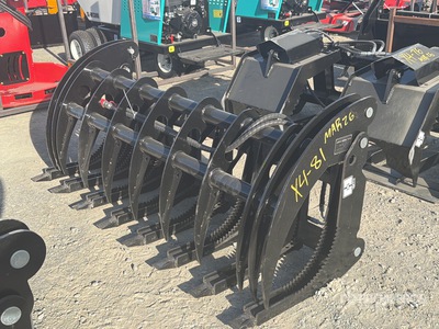 2026 GIYI GY-CLG72 72 in Skid Steer Grapple (Unused)