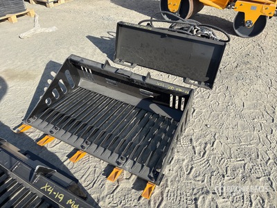 2026 GIYI GY-RB44 44 in Skeleton Mini Skid Steer Bucket (Unused)