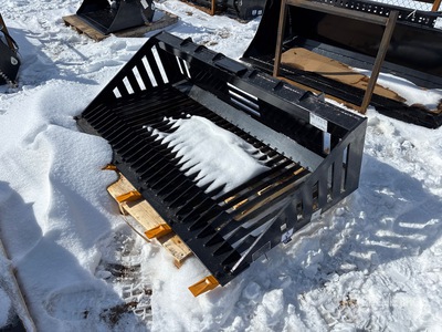 2026 GIYI GY-RB66 66 in Rock Skid Steer Bucket (Unused)