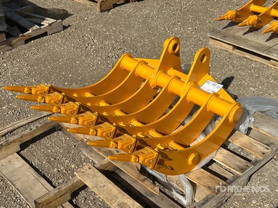 2026 GIYI 32 in Excavator Rake - Fits Cat 305 (Unused)