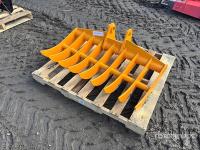 2026 GIYI 44 in Excavator Rake - Fits Cat 305 (Unused)