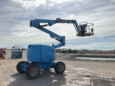 2000 JLG 450AJ 4WD Diesel Articulating Boom Lift