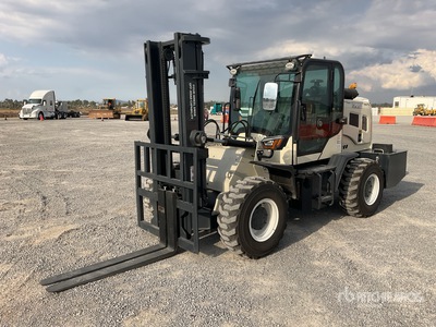 2026 SAAO T35A 7700 lb 4x4 Montacargas Todo Terreno (Sin Usar) / Chariot élévateur tout terrain (Unused)